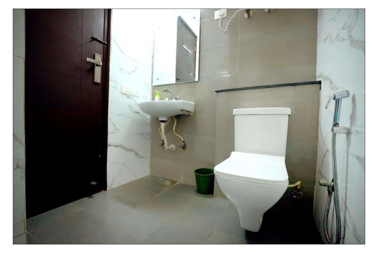 Gupta Residency Near Ajnara Heritage Noida Dış mekan fotoğraf