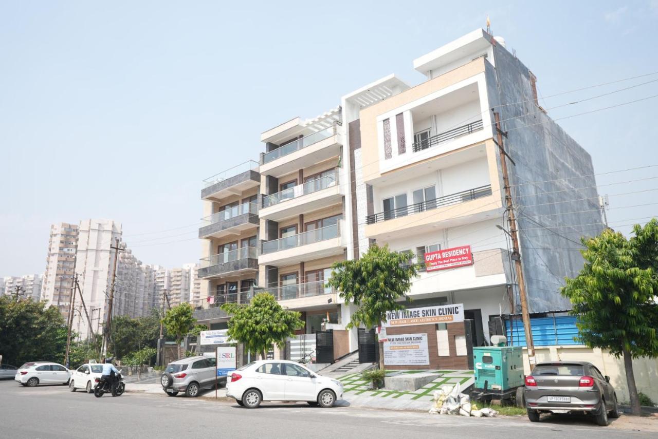 Gupta Residency Near Ajnara Heritage Noida Dış mekan fotoğraf