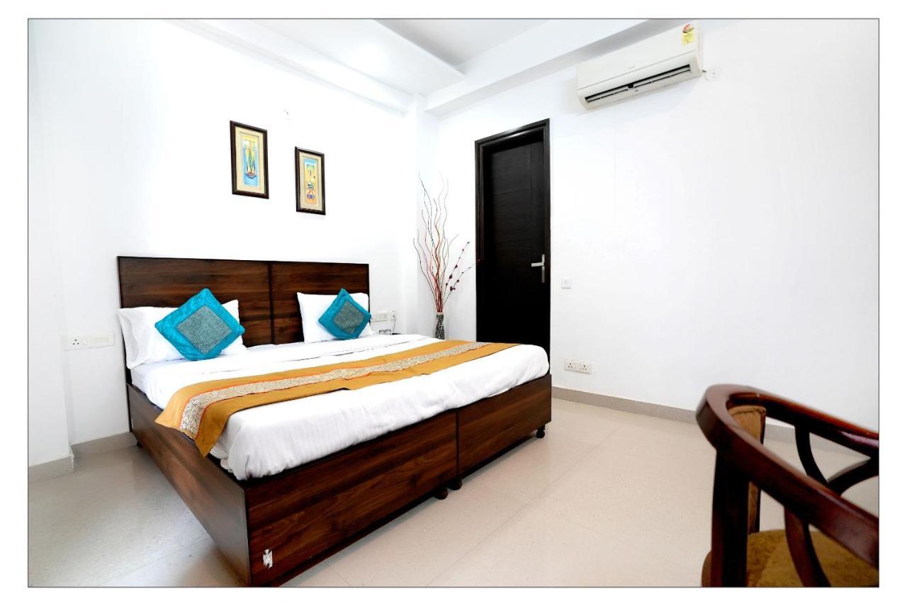Gupta Residency Near Ajnara Heritage Noida Dış mekan fotoğraf