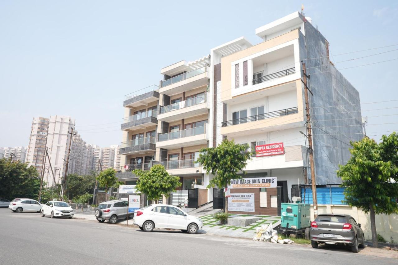 Gupta Residency Near Ajnara Heritage Noida Dış mekan fotoğraf